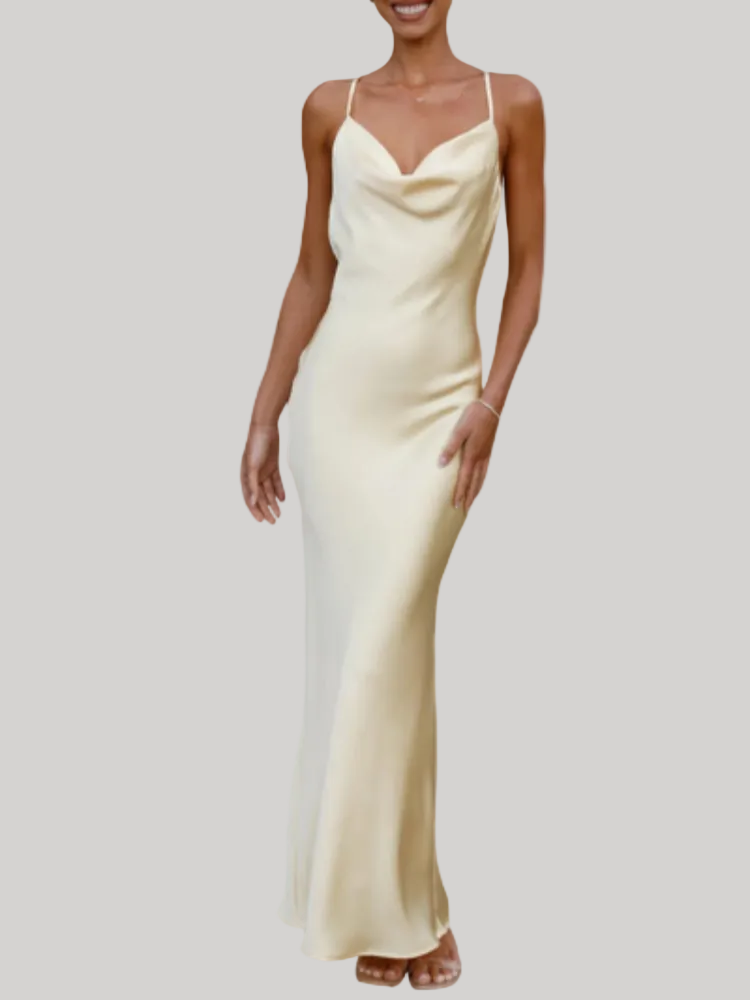 Robe longue en soie froncée