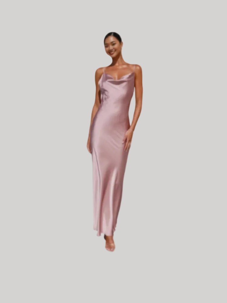 Robe longue en soie froncée